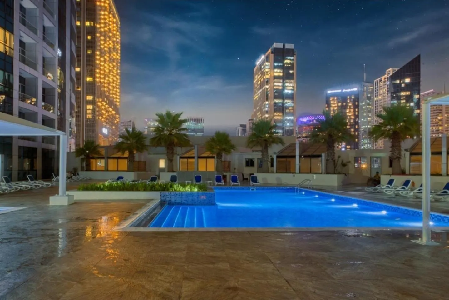 Amazing 1Br Apartment With Dubai Marina View And Pool View --- Next To Jbr Beach---Opp Jbr Tram Station 0*,  United Arab Emirates