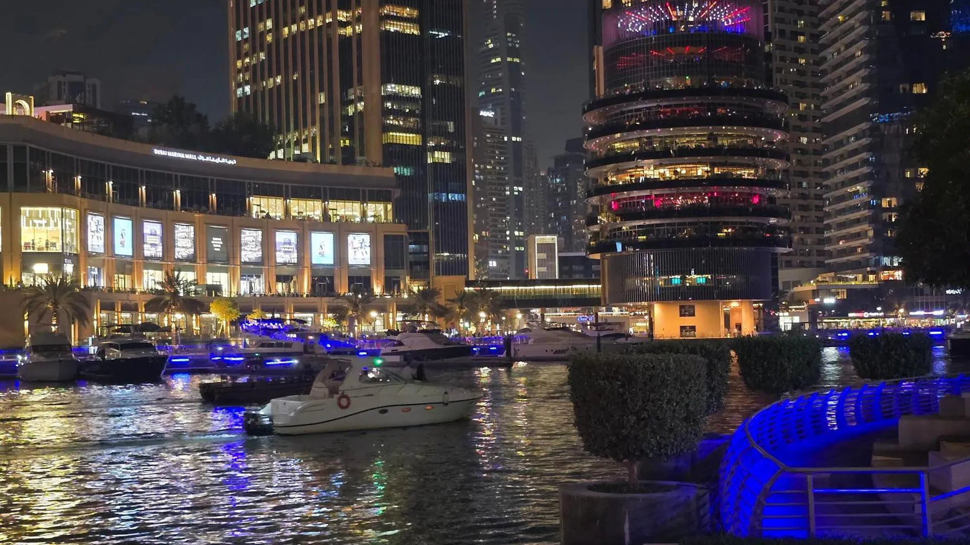 Amazing 1Br Apartment With Dubai Marina View And Pool View --- Next To Jbr Beach---Opp Jbr Tram Station 0*,