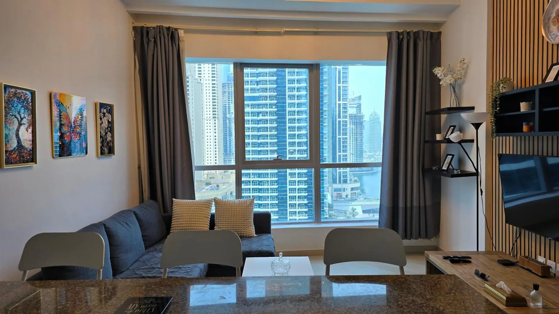 Amazing 1Br Apartment With Dubai Marina View And Pool View --- Next To Jbr Beach---Opp Jbr Tram Station